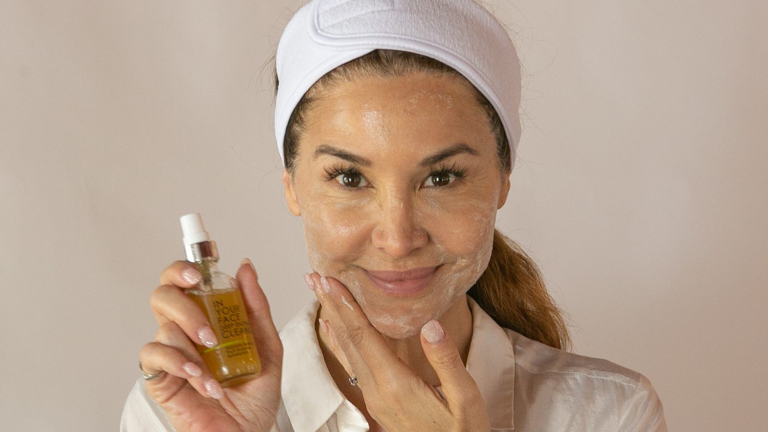 denice duff smiling with DEEP ENZYME CLEANSE