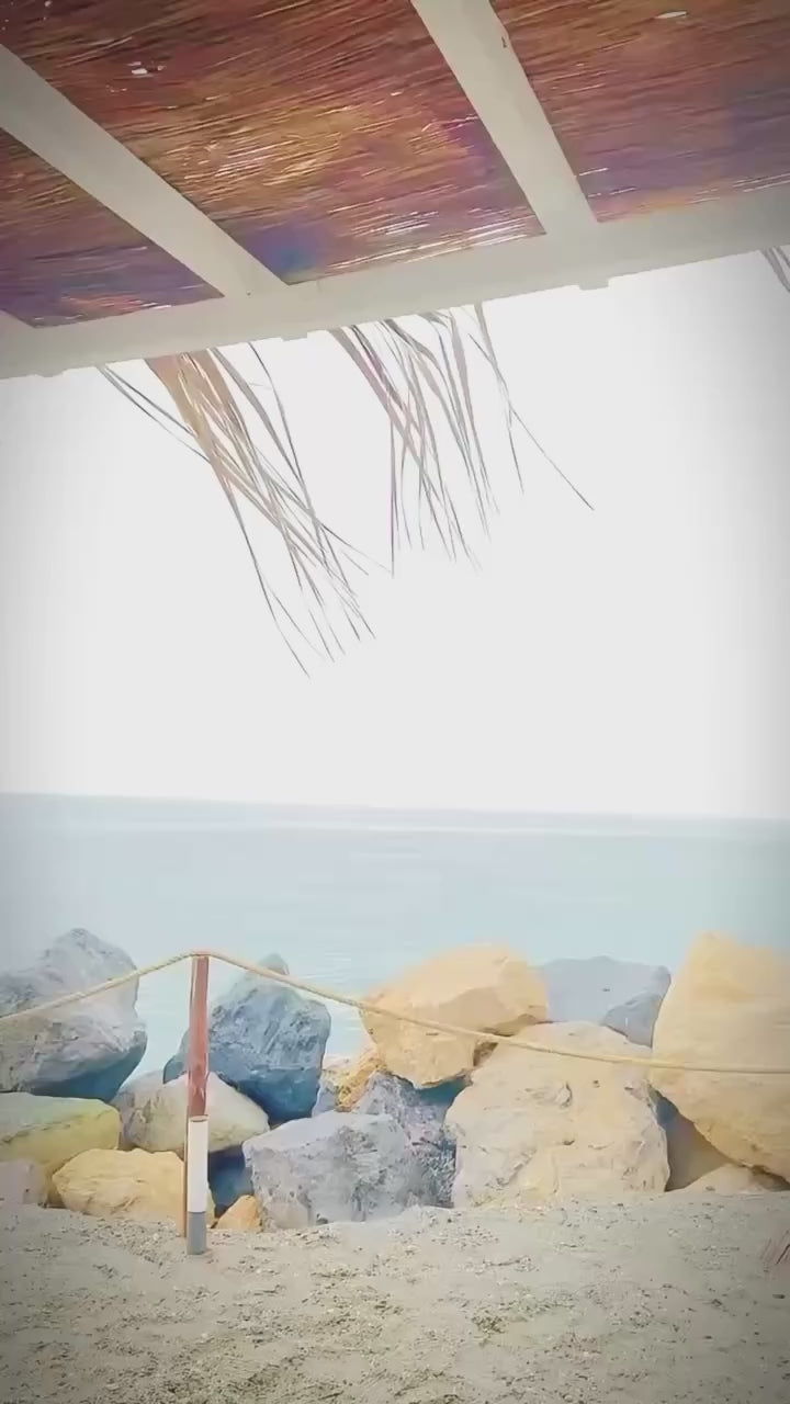 Video of products in Italy and Denice sprays BLUE TANSY HYDRATING FACE MIST